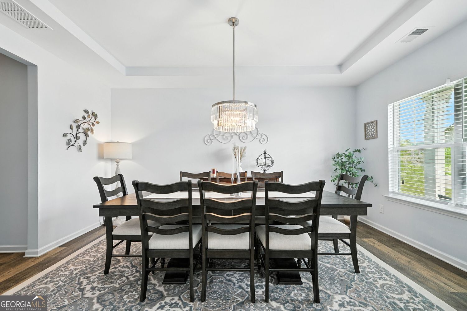 Four Seasons - Residential