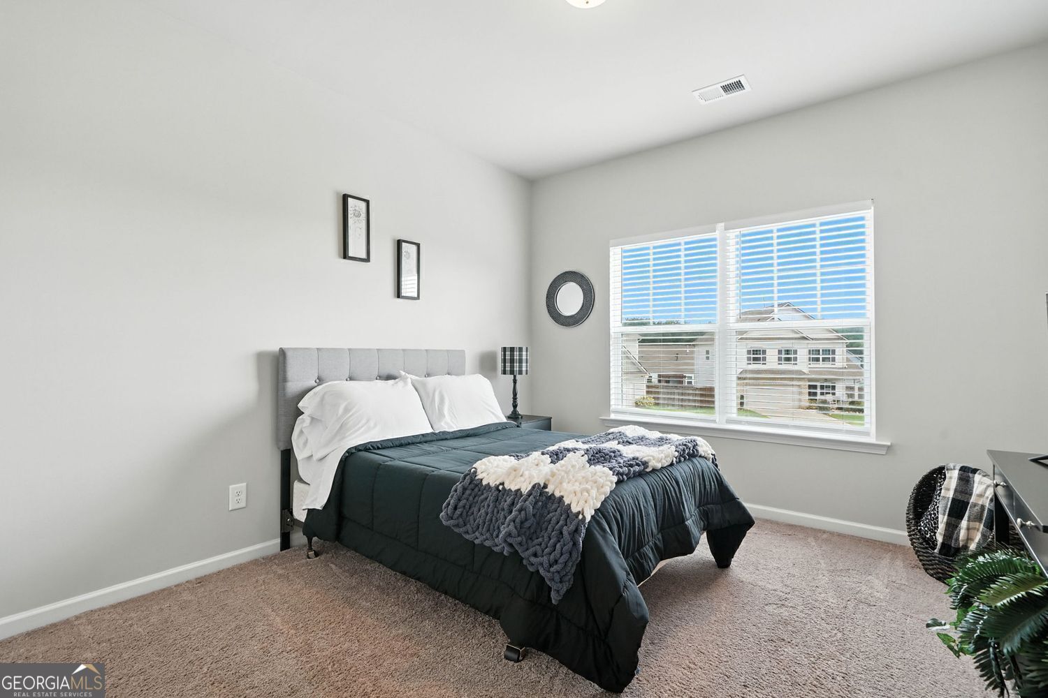 Four Seasons - Residential