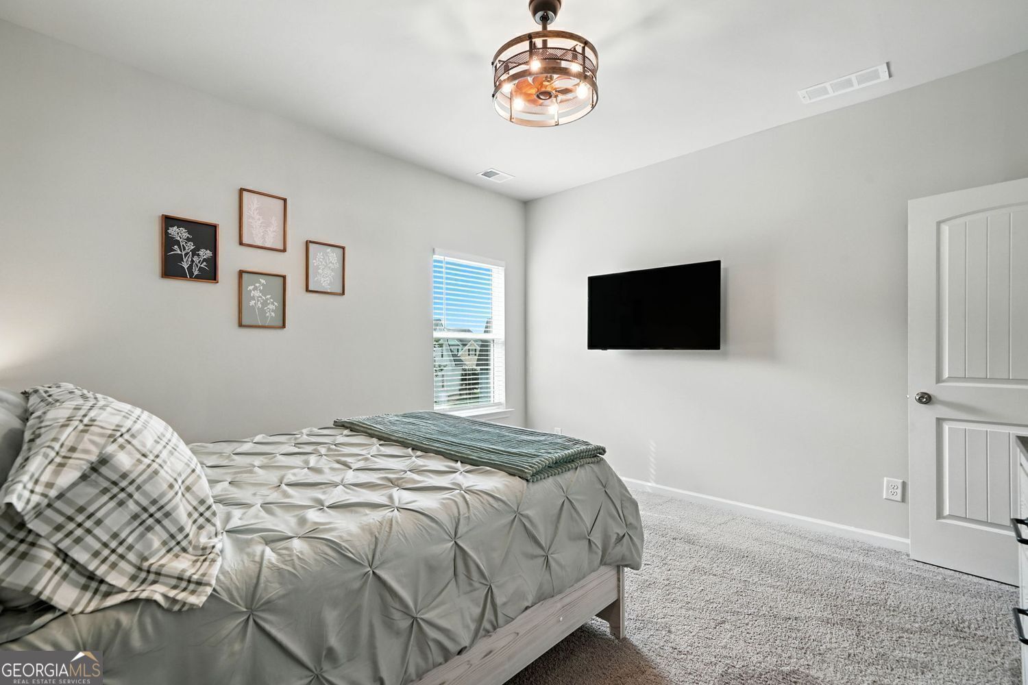 Four Seasons - Residential