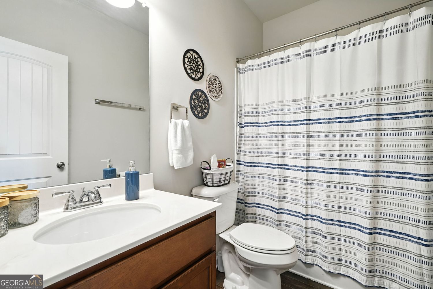 Four Seasons - Residential