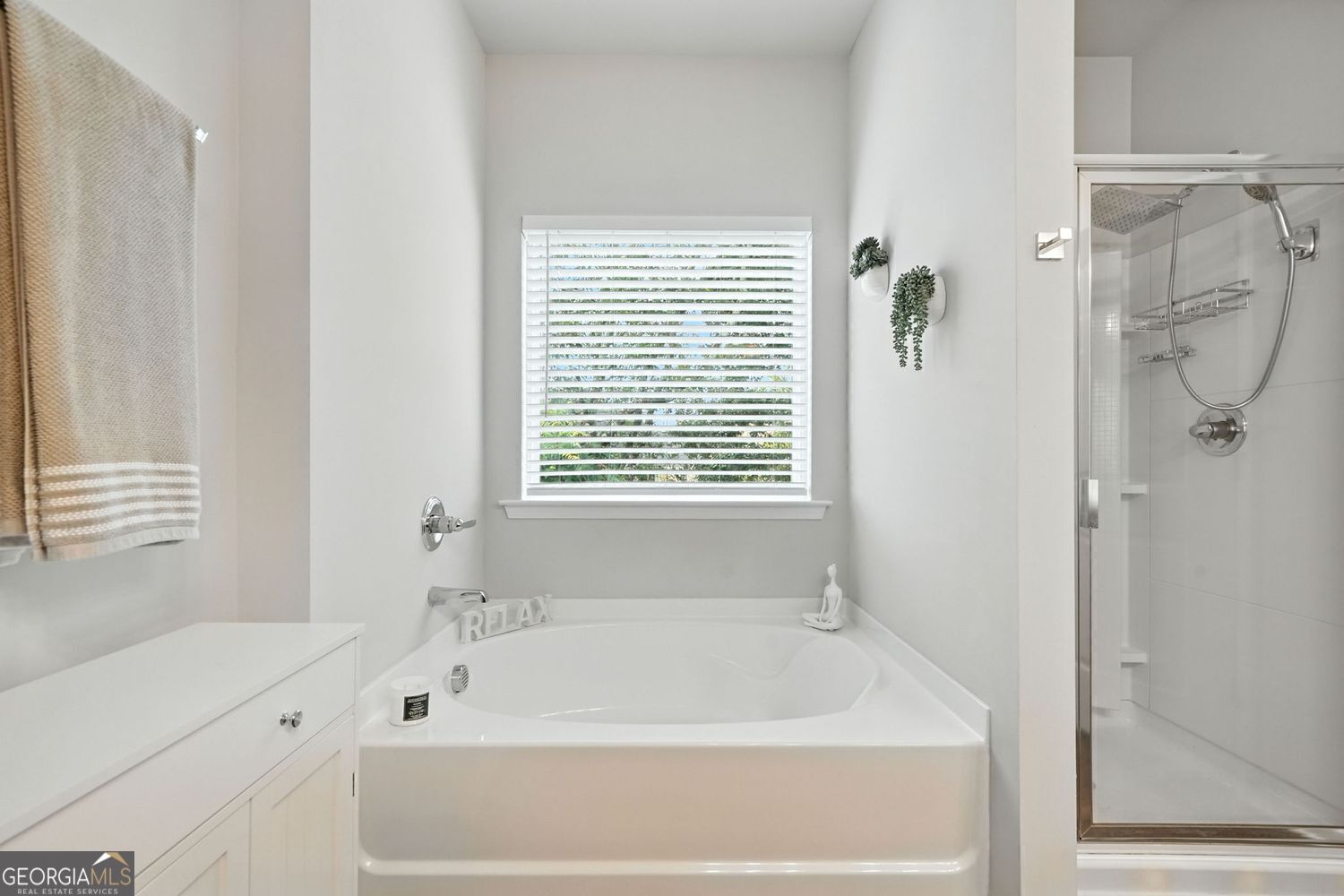 Four Seasons - Residential