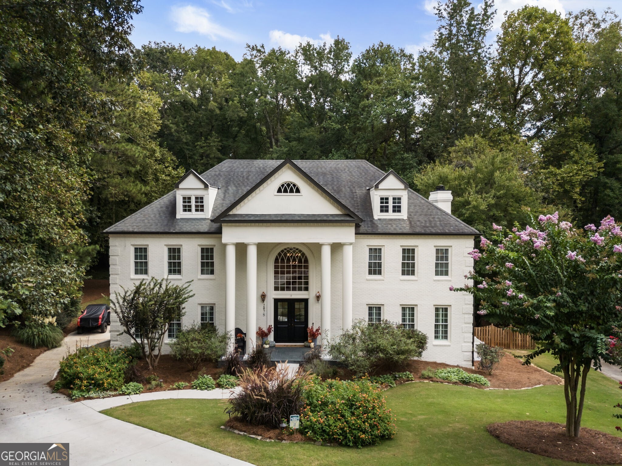 2875 Stoneglen Close