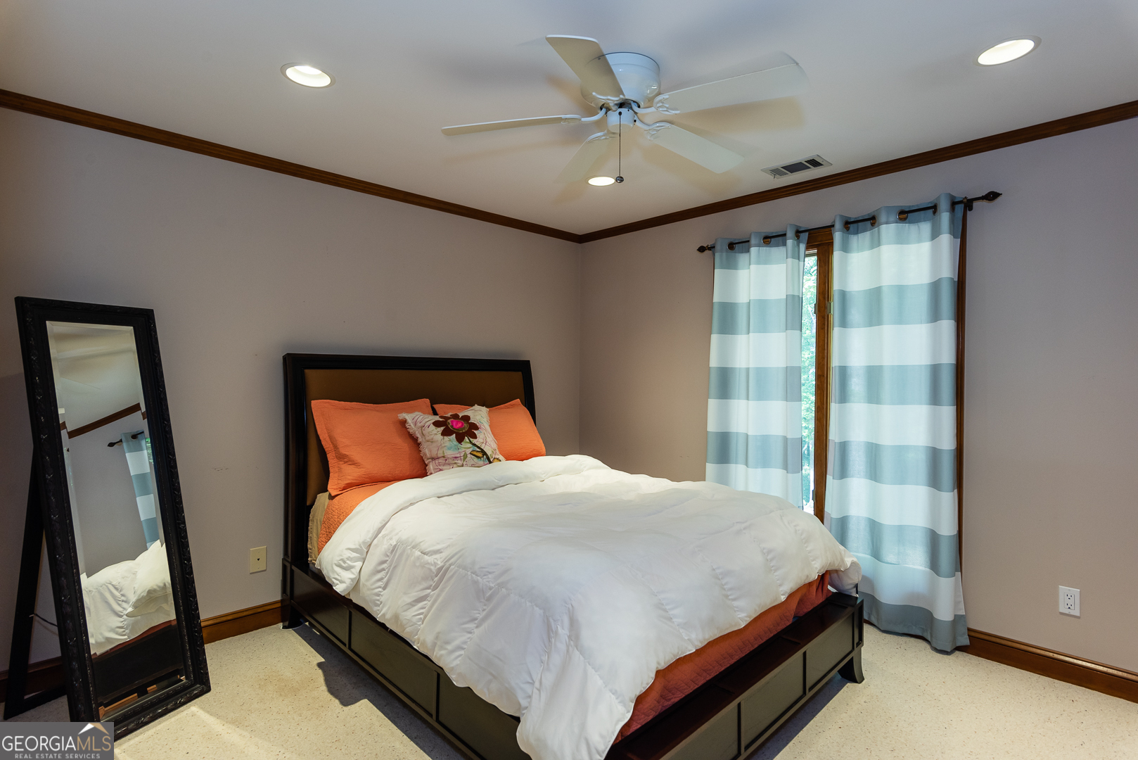 Conyers, Georgia 30094, United States, 3 Bedrooms Bedrooms, ,3 BathroomsBathrooms,Residential,Pending,201245