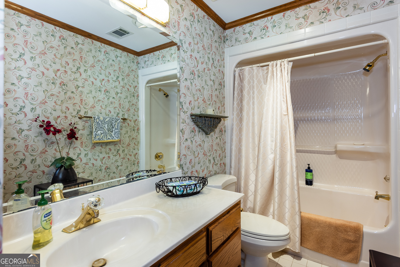 Conyers, Georgia 30094, United States, 3 Bedrooms Bedrooms, ,3 BathroomsBathrooms,Residential,Pending,201245