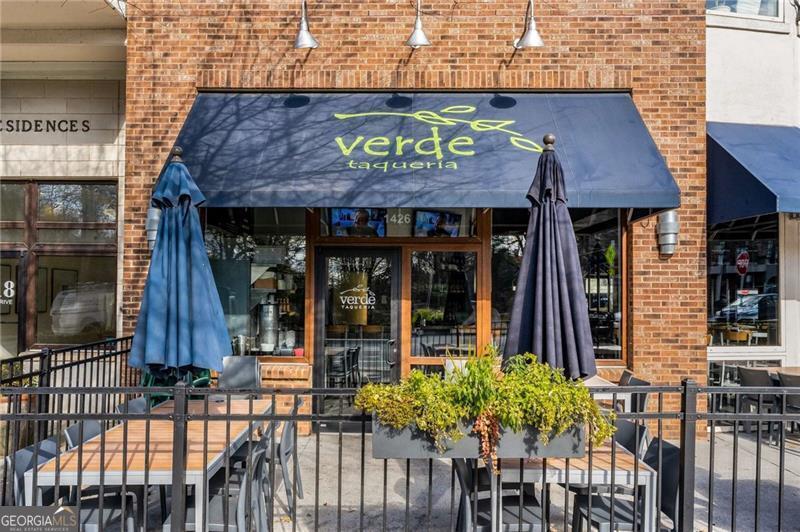 Brookhaven, Georgia 30319, United States, 6 Bedrooms Bedrooms, ,6 BathroomsBathrooms,Residential,Active,83319