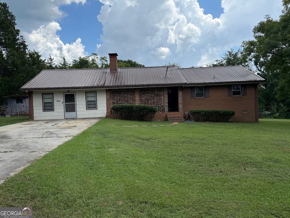 Photo of 8132 Birch Dr, covington, GA 30014 (MLS # 10808508)