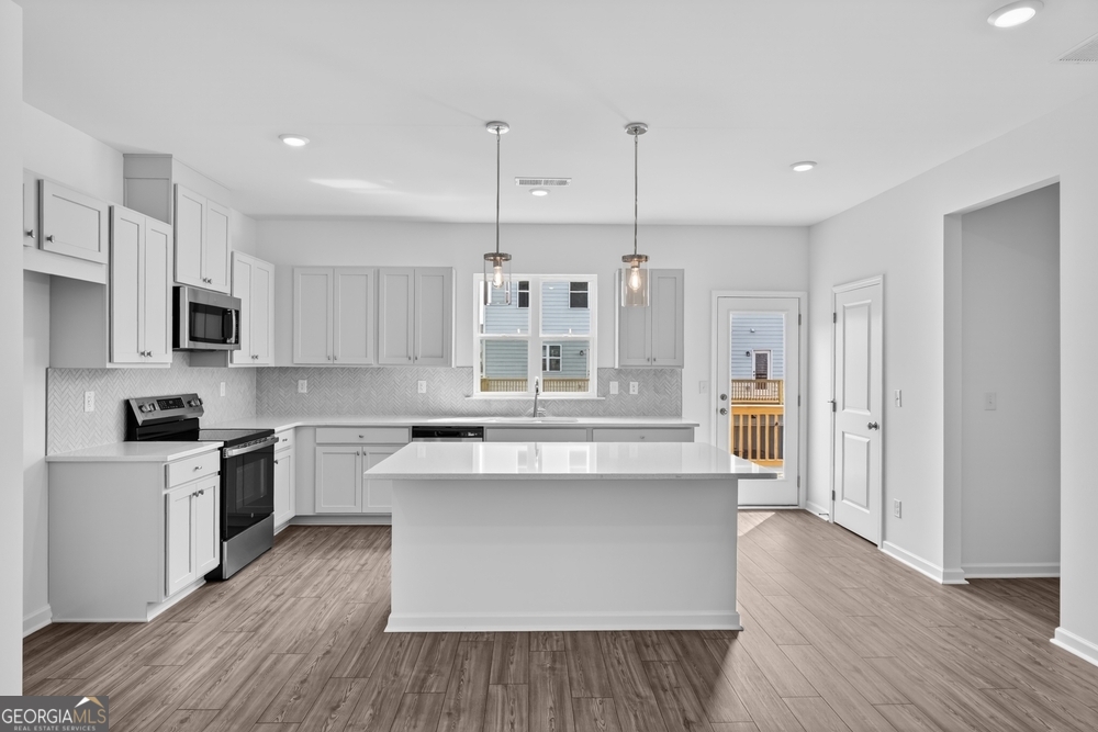 102 Epperly WAY