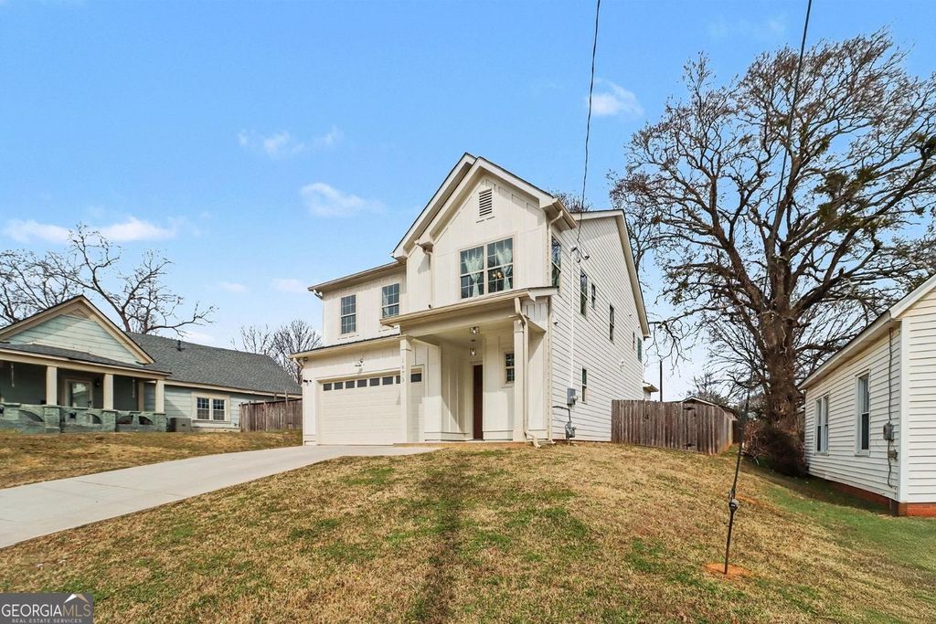 Photo of 1673 Ware Avenue, Atlanta, GA 30344 (MLS # 10682611)