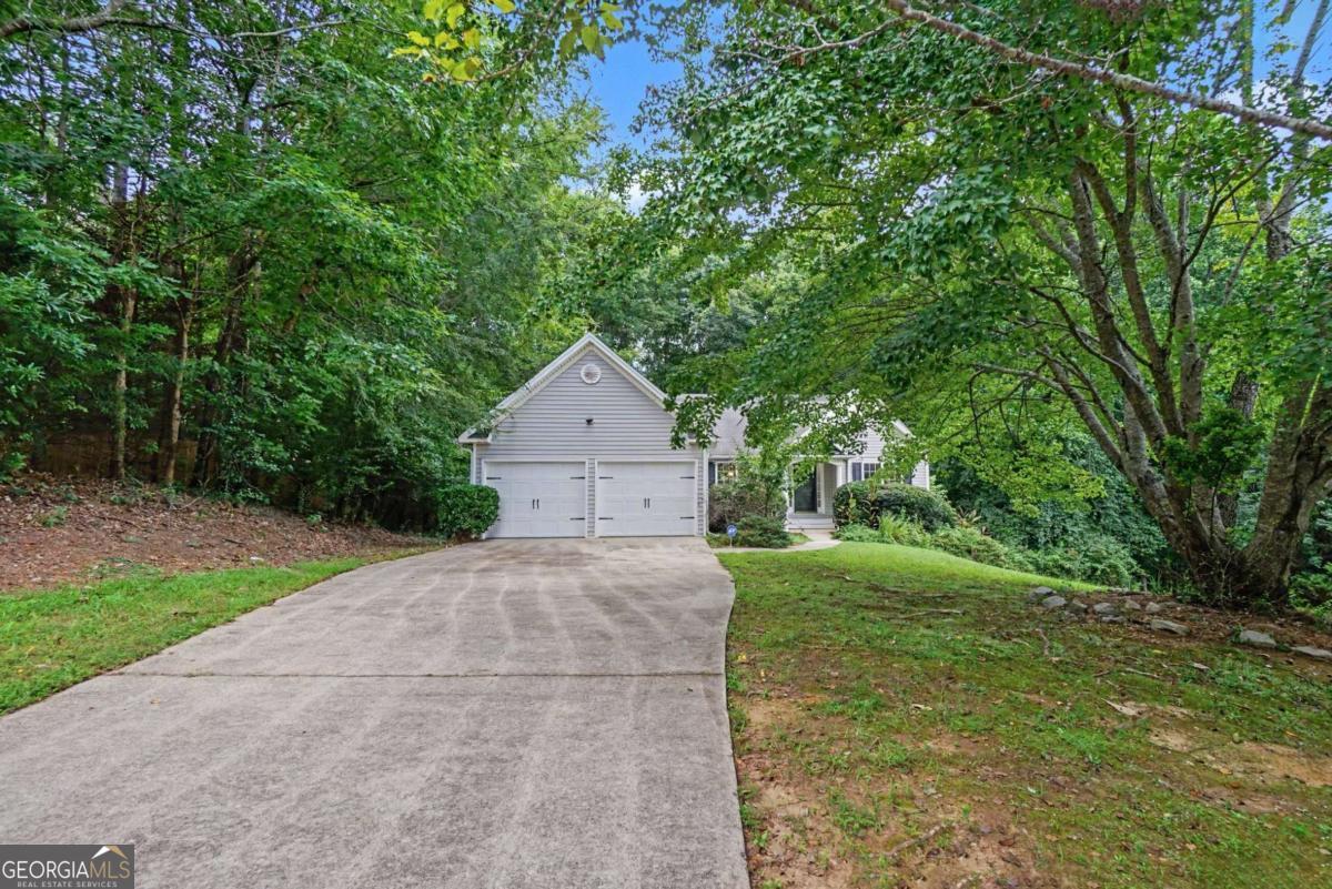 245 London LN