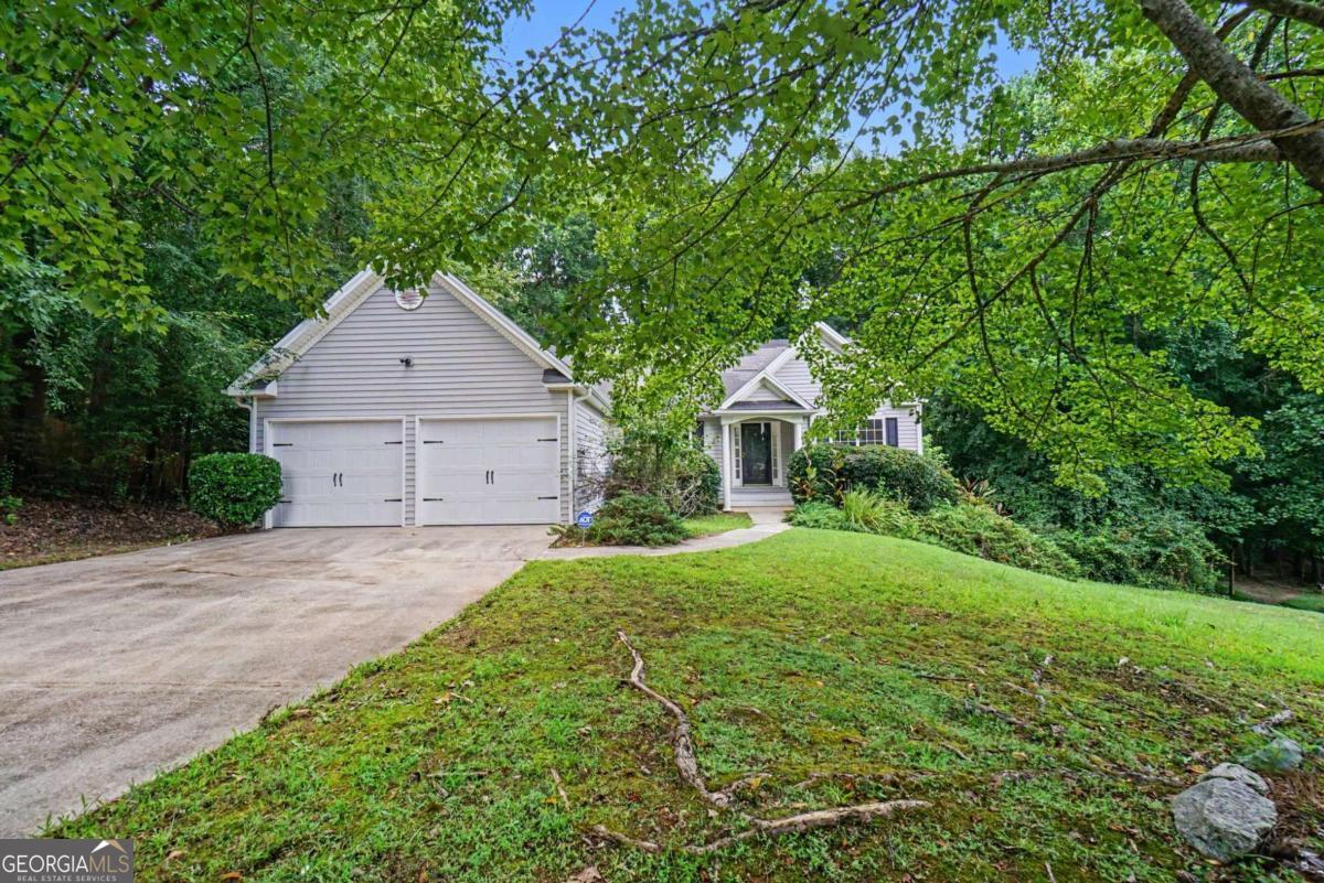 245 London LN