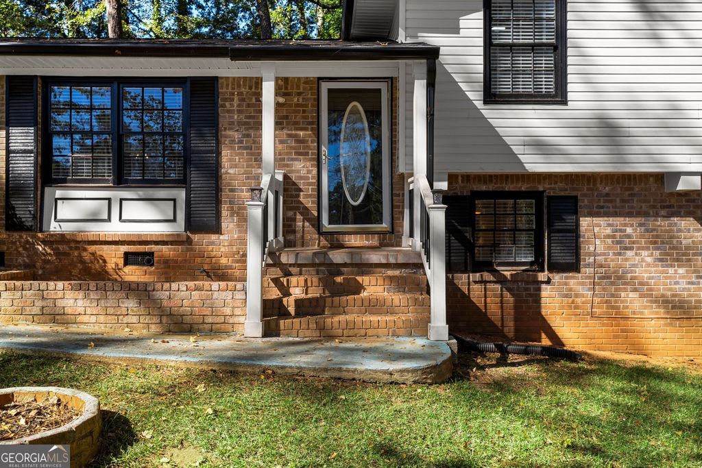 Photo of 3666 Stanford Circle, Decatur, GA 30034 (MLS # 10630766)