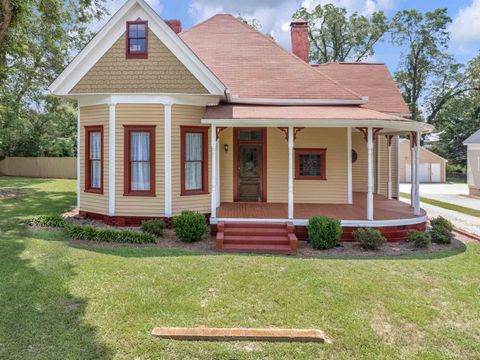 A home in Locust Grove