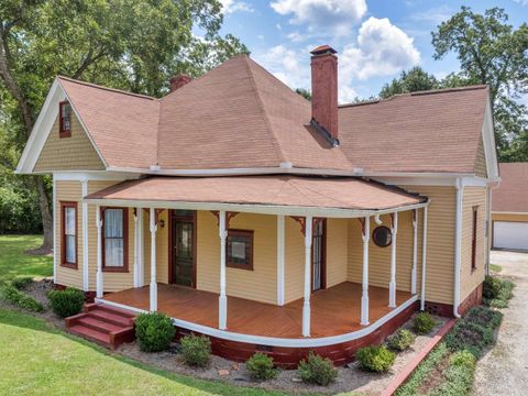 A home in Locust Grove