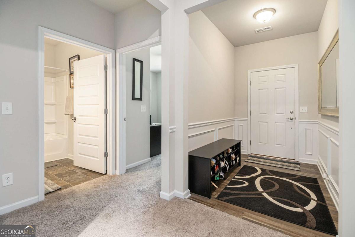 11 Rambling Oaks DR NE
