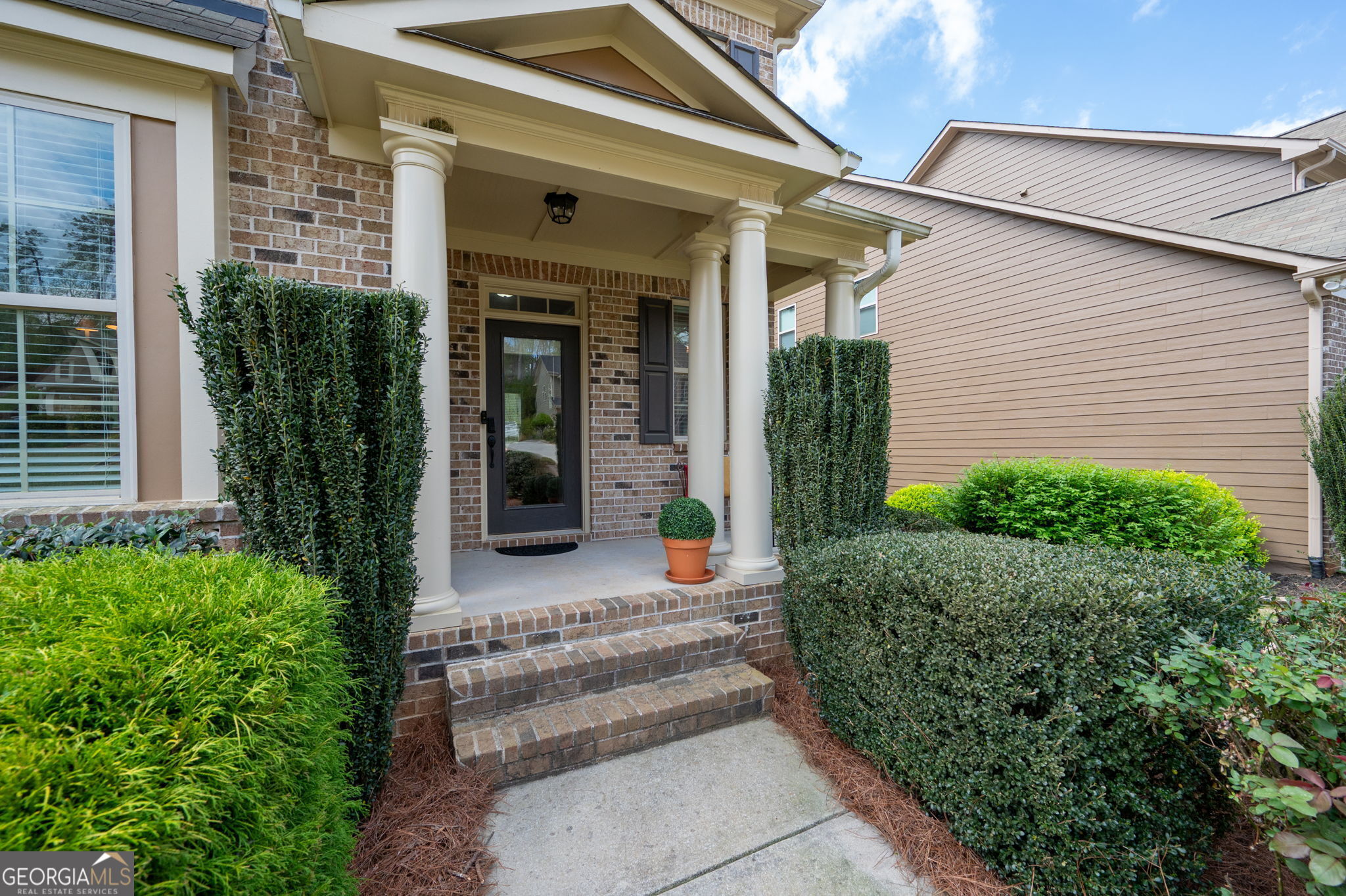 4421 Wooded Oaks NW
