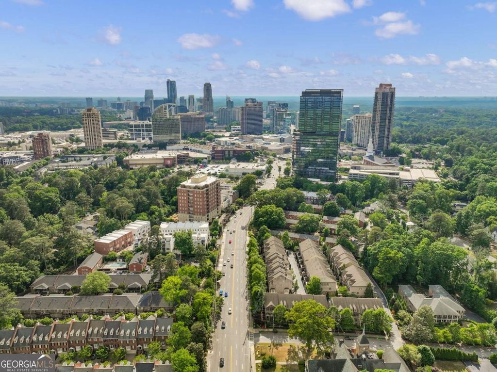 Photo of 3668 Brookhaven Manor Crossing NE, Atlanta, GA 30319 (MLS # 10753285)