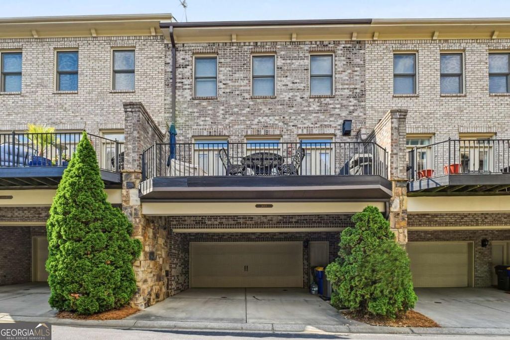 Photo of 3668 Brookhaven Manor Crossing NE, Atlanta, GA 30319 (MLS # 10753285)