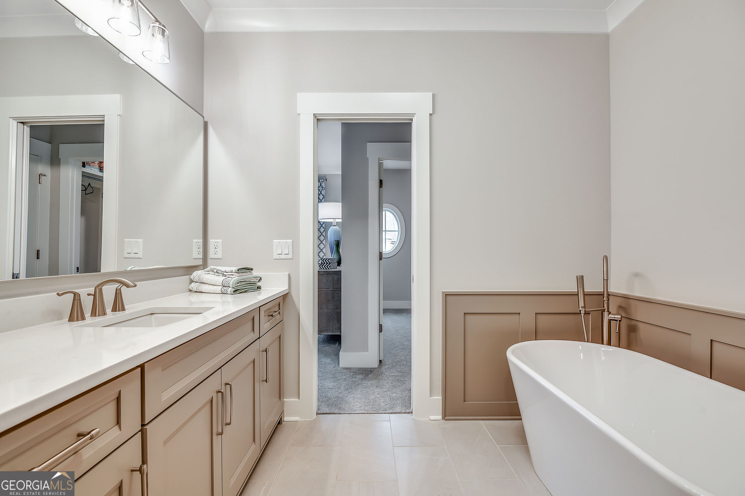 Senoia, Georgia 30276, United States, 3 Bedrooms Bedrooms, ,4 BathroomsBathrooms,Residential,Active,166837