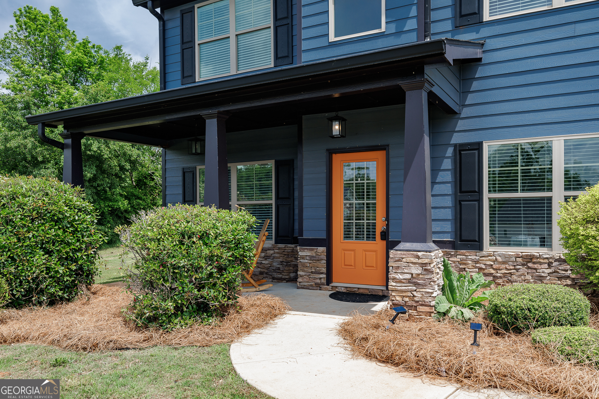 970 Valley DR