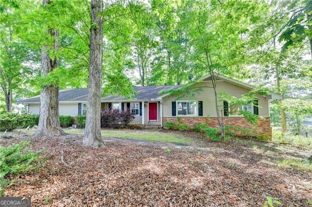 Photo of 3740 Clubland Drive, Marietta, GA 30068 (MLS # 10761049)