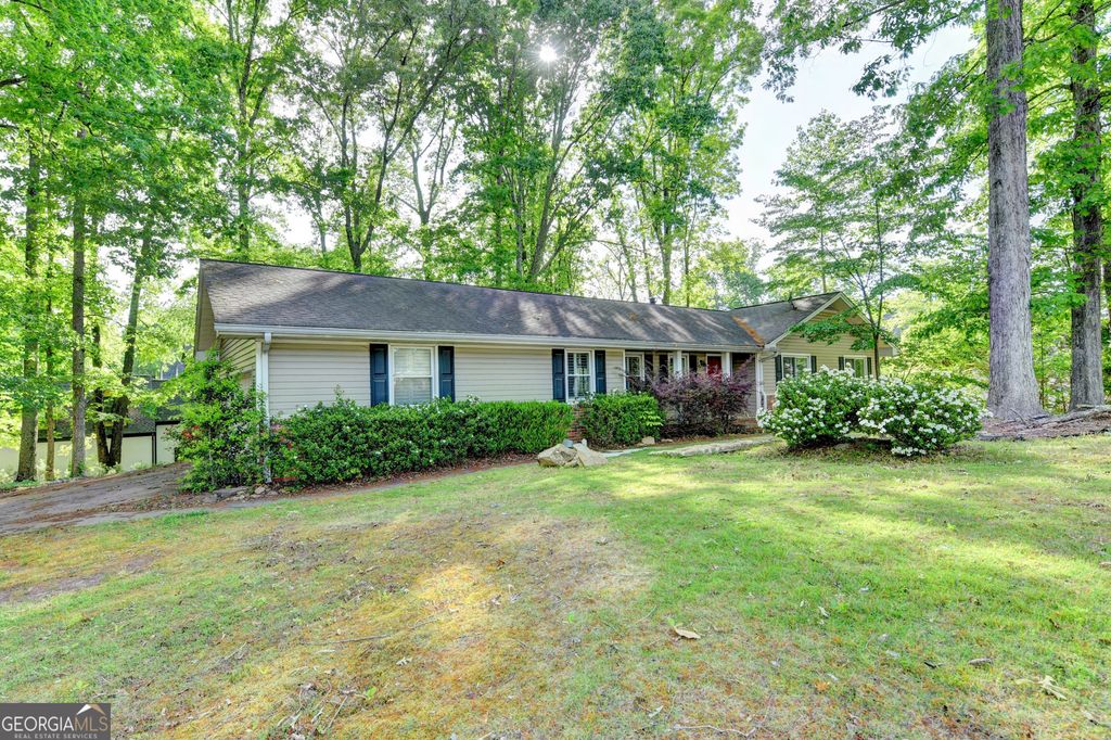 Photo of 3740 Clubland Drive, Marietta, GA 30068 (MLS # 10761049)
