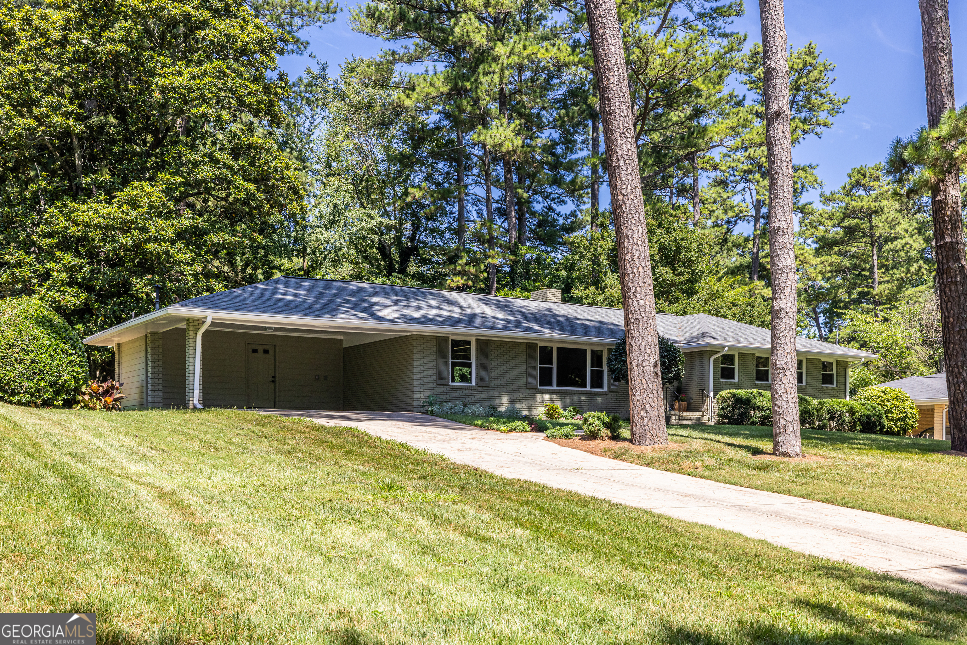 2436 Hazelwood DR