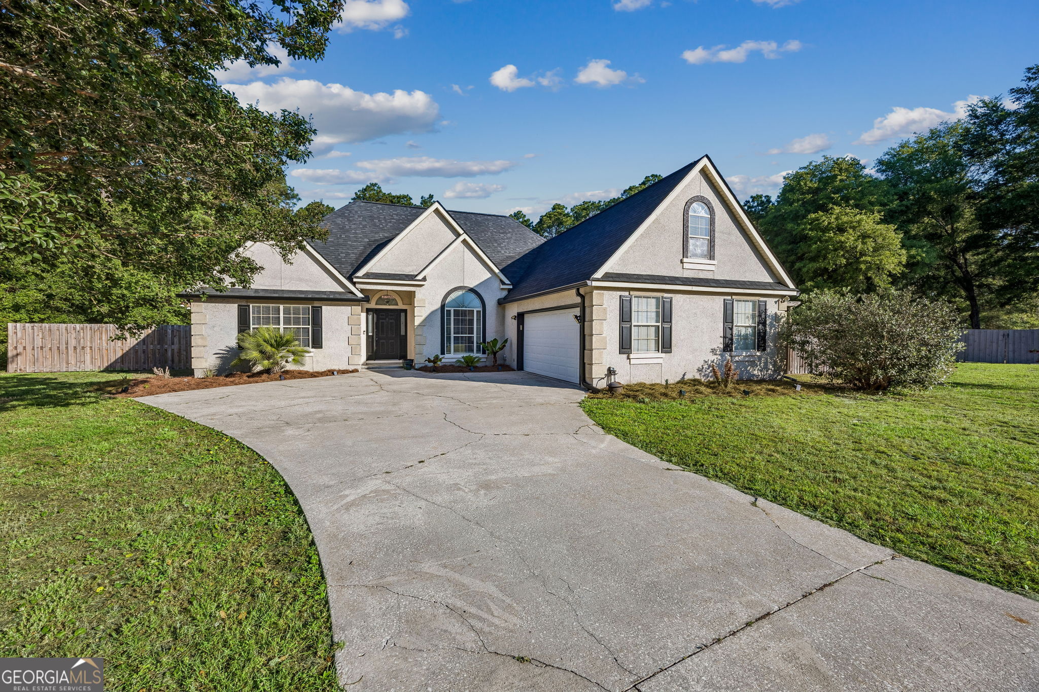 210 Chase CT N