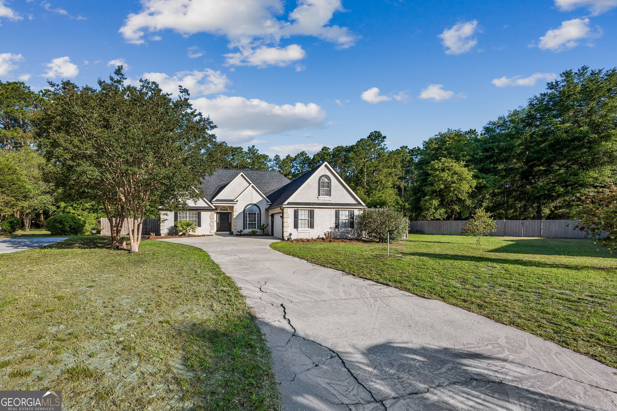 210 Chase CT N