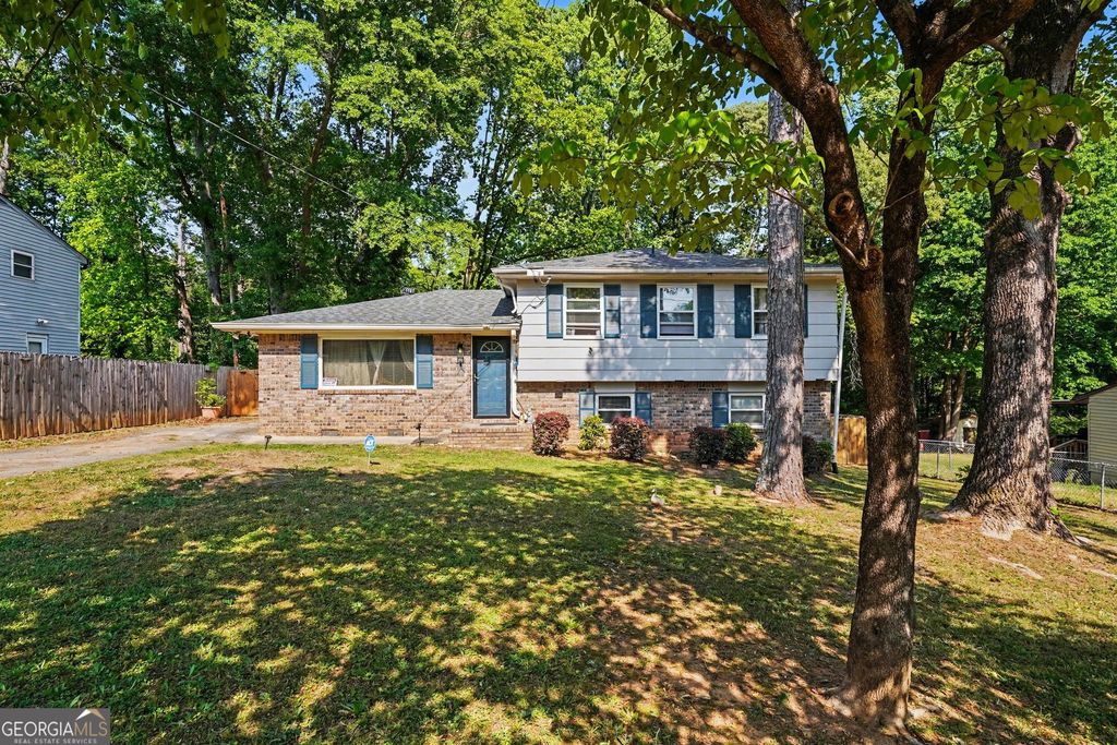 Photo of 6260 Crestview Lane, Forest Park, GA 30297 (MLS # 10754513)