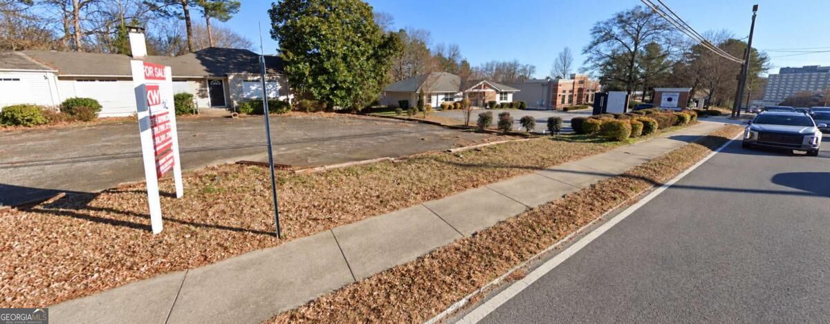 1799 Clairmont RD