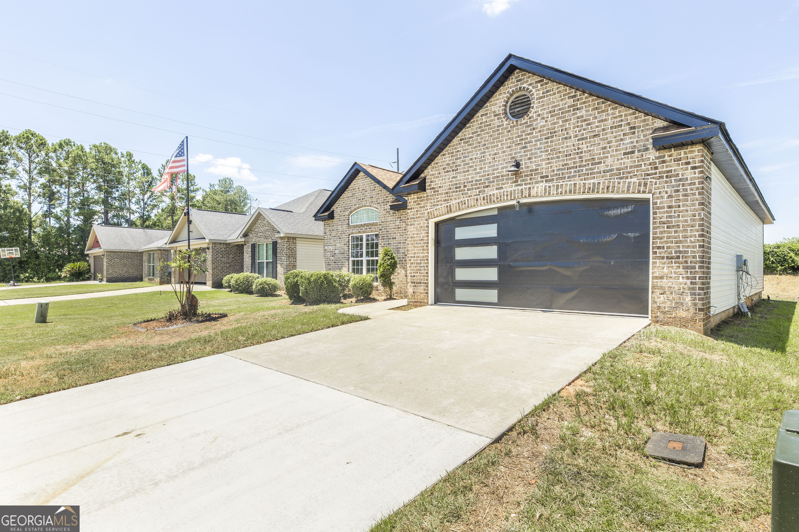 104 Crossing PL