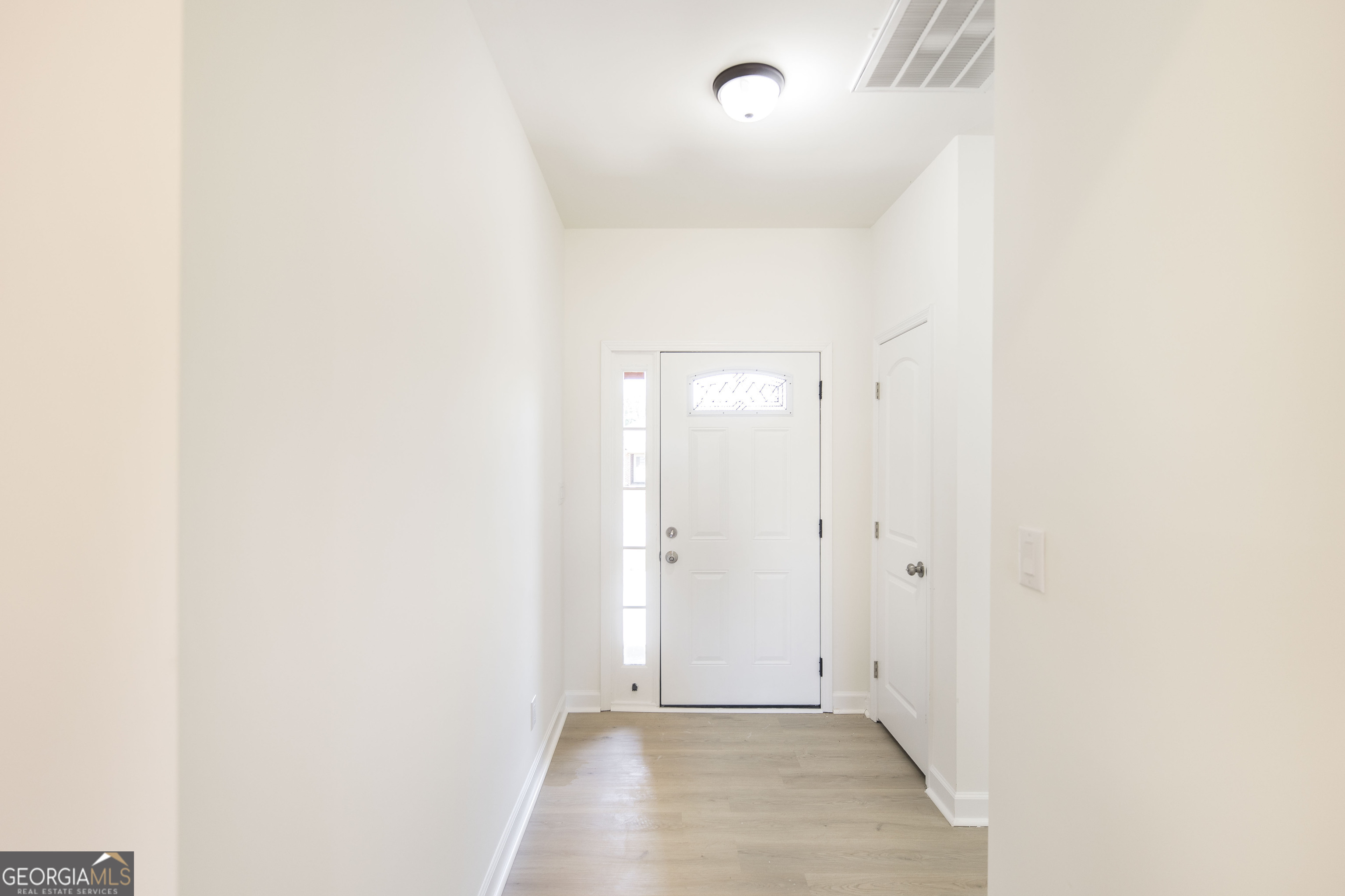 104 Crossing PL