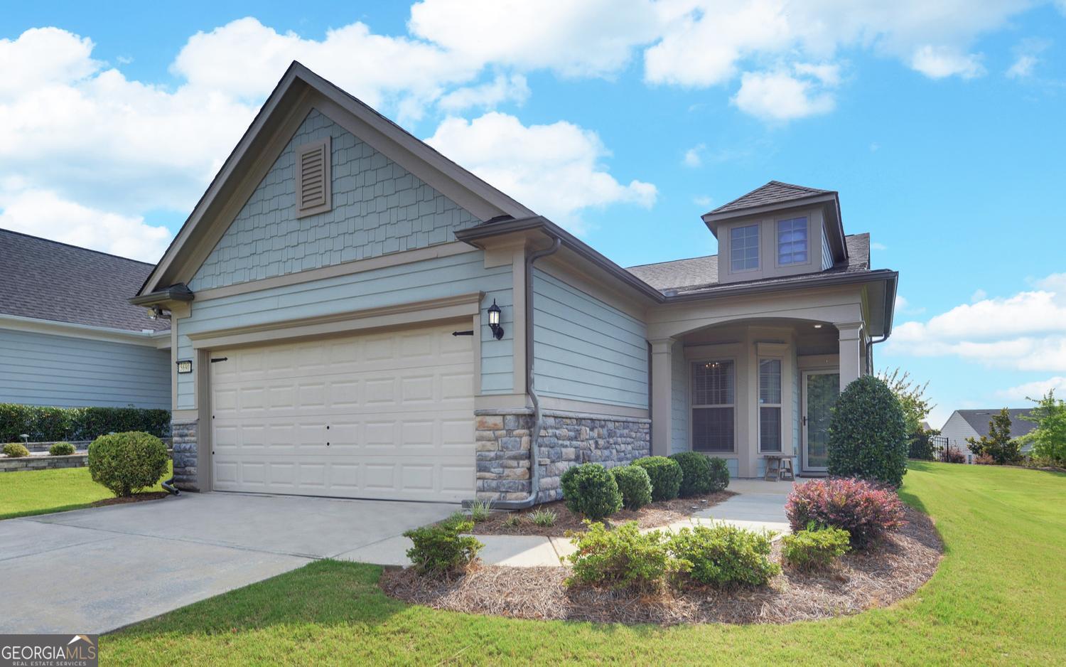 5690 Maple Bluff WAY