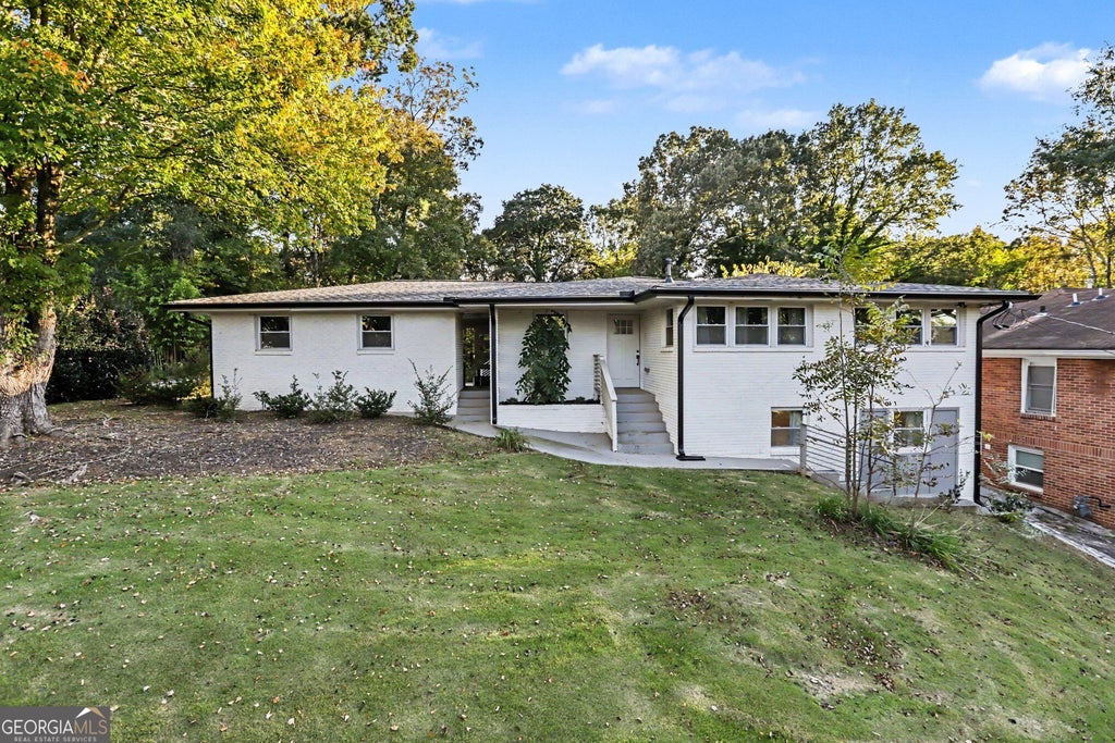 Photo of 1500 Ezra Church Drive NW, Atlanta, GA 30314 (MLS # 10878664)