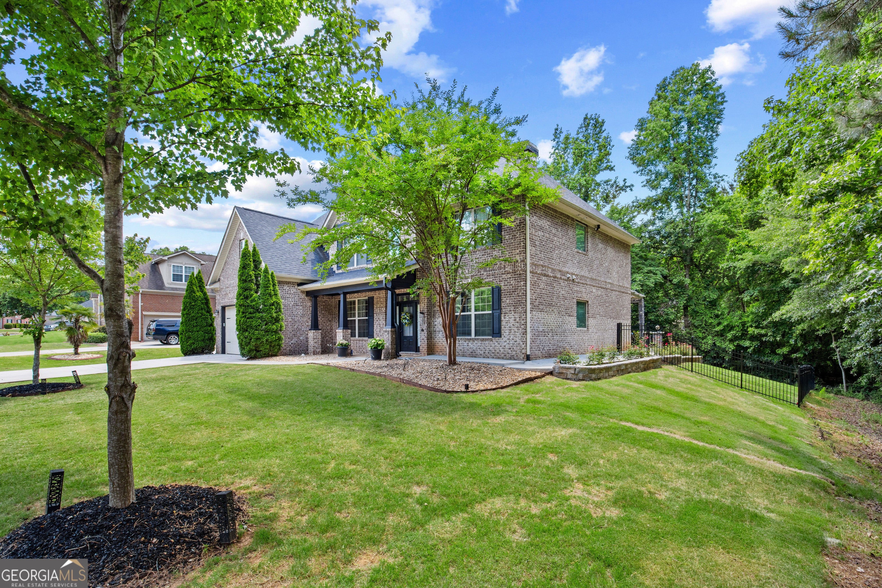 319 Langshire DR