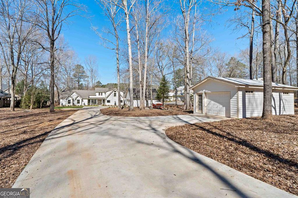 136 N Hidden Lake DR