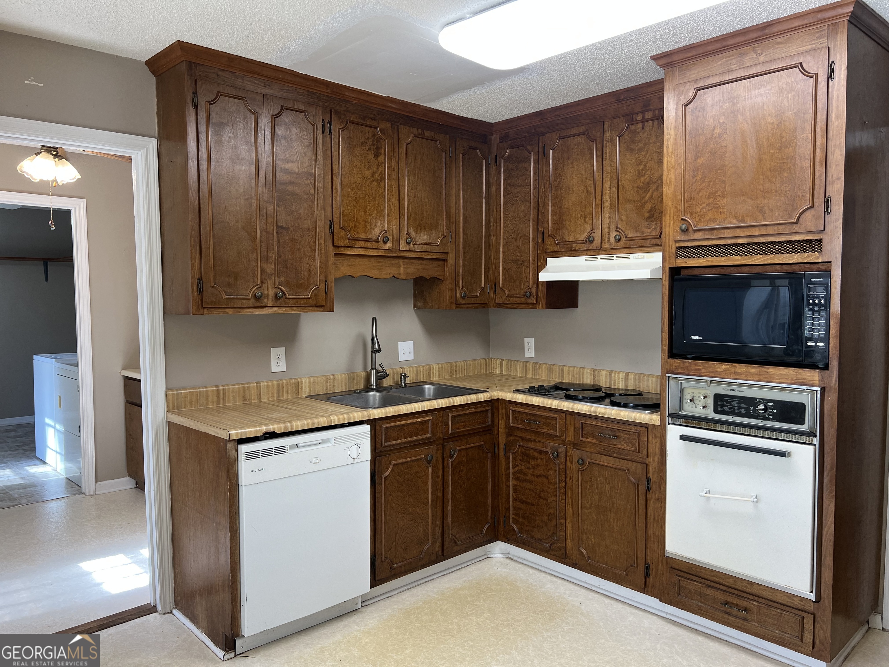 Listening Hills - Residential