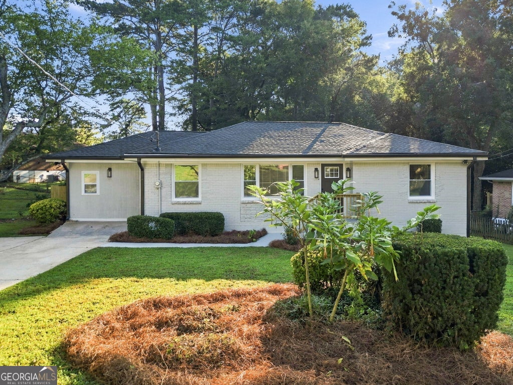 Photo of 2162 Holly Hill Dr, Decatur, GA 30032 (MLS # 10849427)