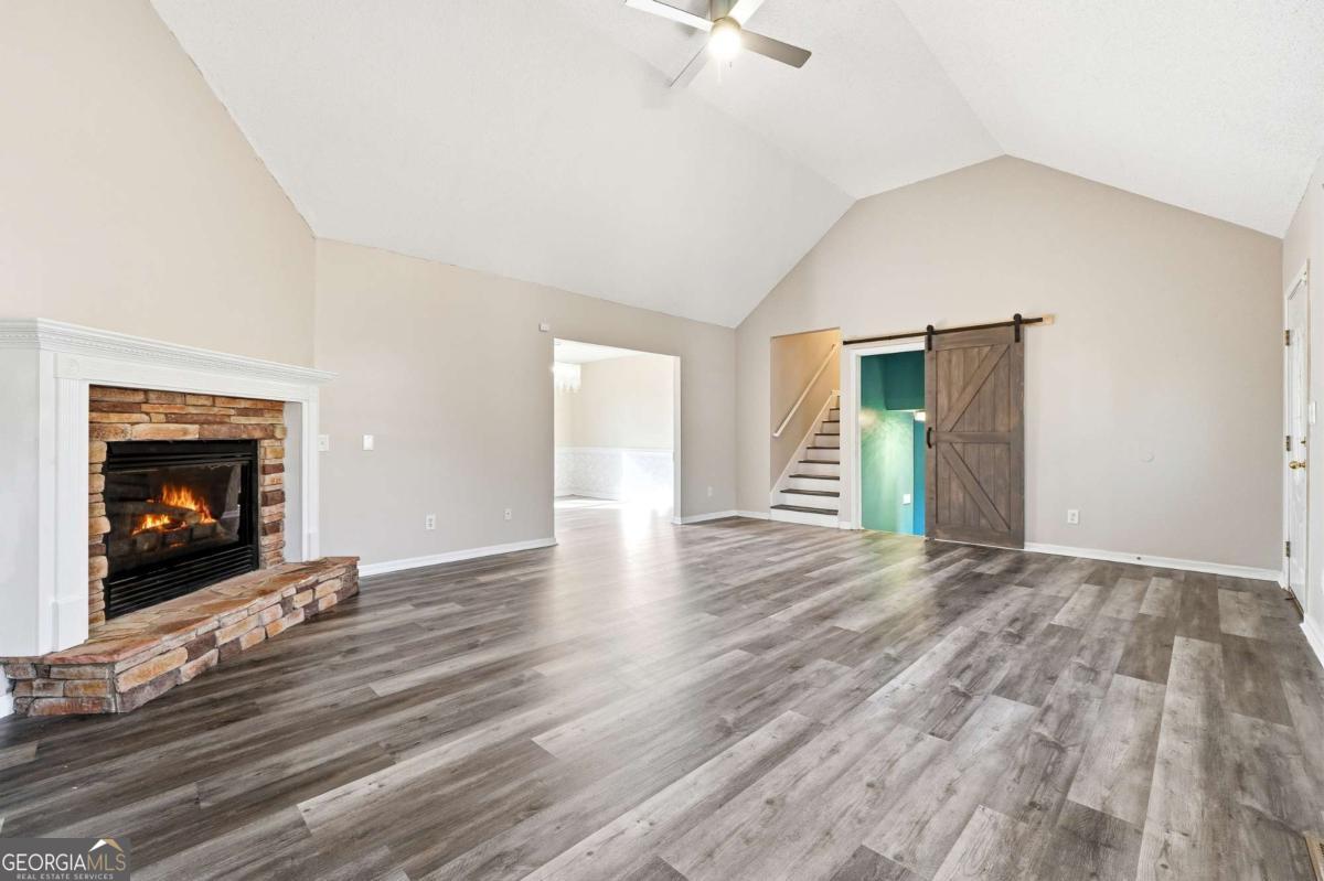 186 Franklin CT