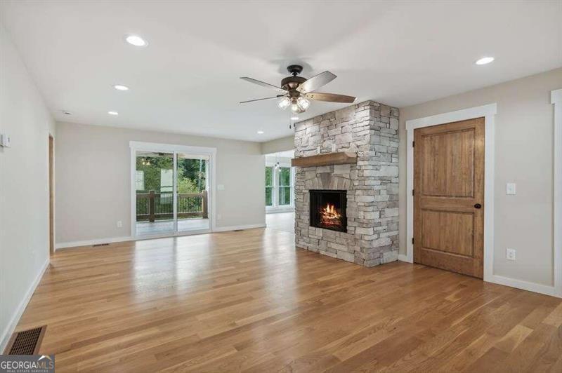105 Riveredge DR