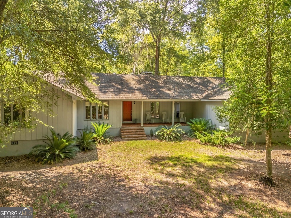 157 Lakeview LN