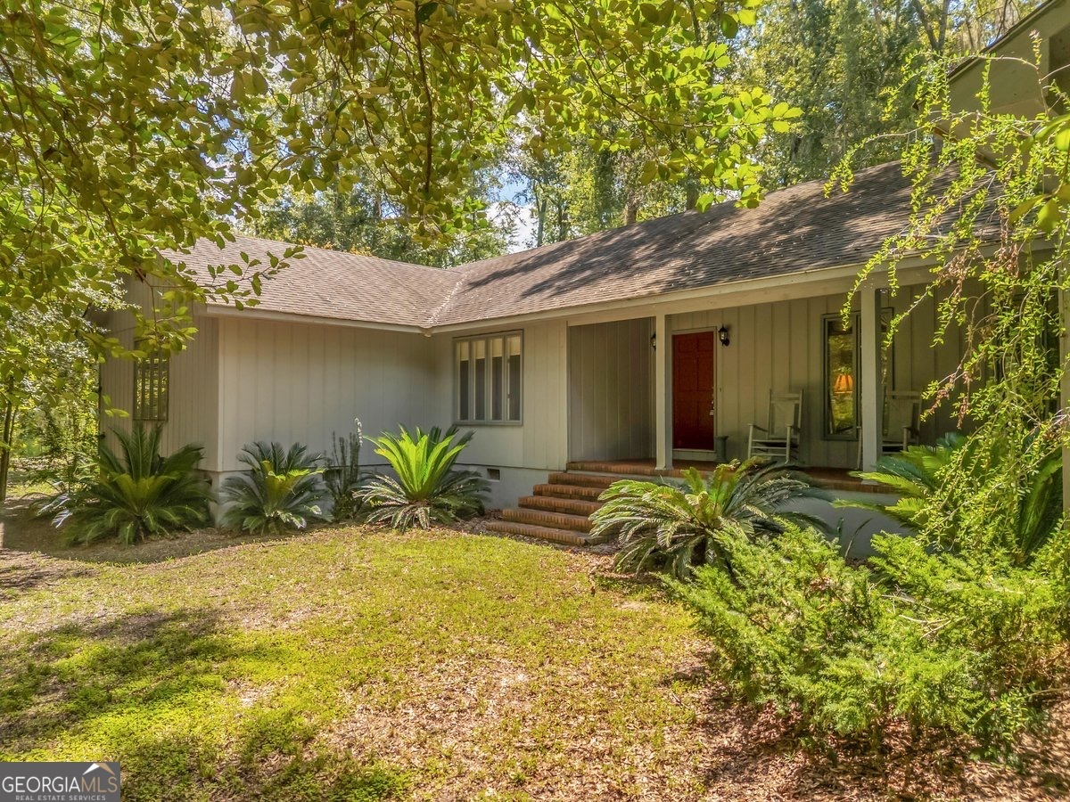 157 Lakeview LN