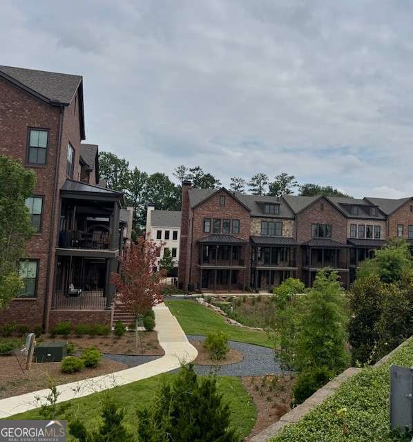 435 Chiswick CIR 21