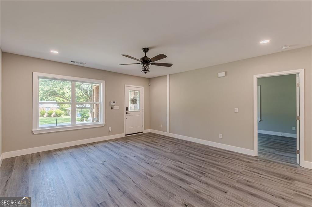 3275 Dodson DR