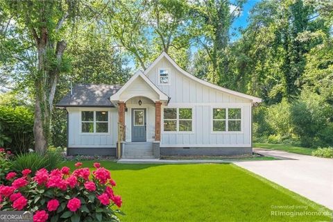 3275 Dodson DR East Point GA 30344