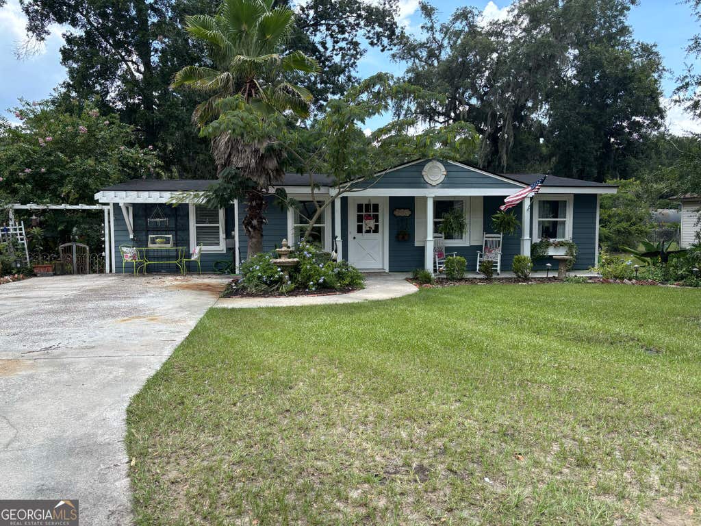 Photo of 105 Gunter Street, Saint Marys, GA 31558 (MLS # 10832969)