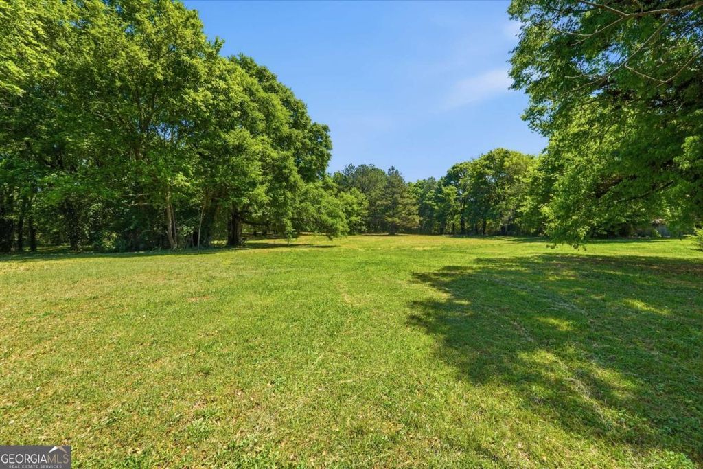 Photo of 102 Jackson Drive SE, Adairsville, GA 30121 (MLS # 10738799)