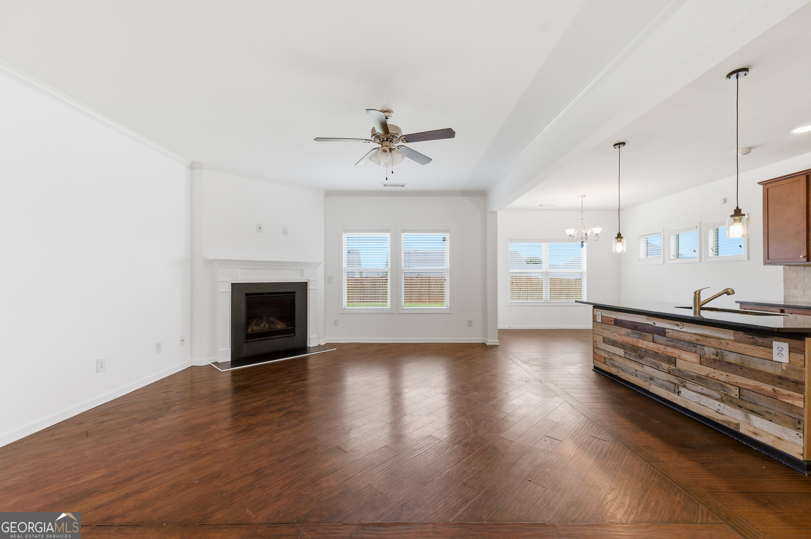 4547 Country Manor WALK