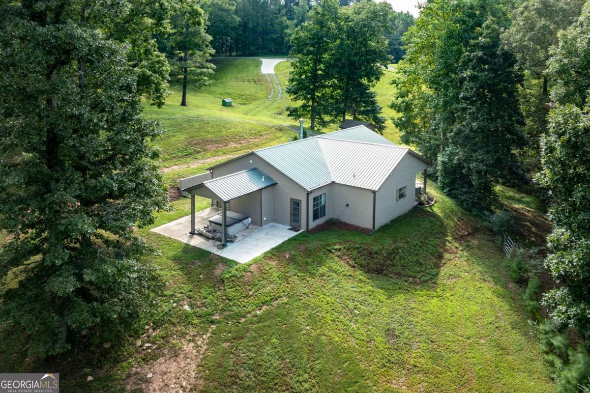 531 Old Whitestone RD E