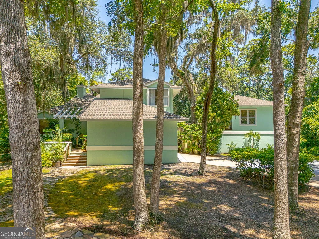 123 Plemmons Drive